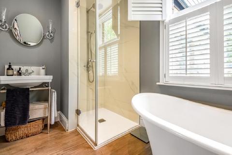 30 Orbel Street, London, SW11 3NZ