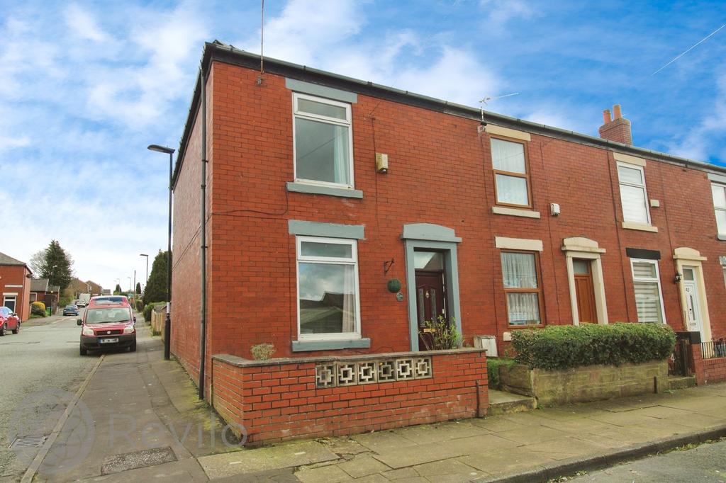 St. Martins Street, Castleton, OL11 2 bed end of terrace house - £130,000