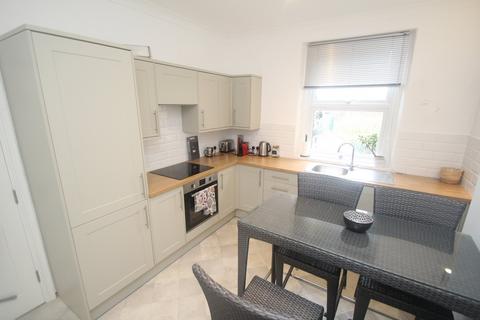 2 bedroom flat to rent, Haywra Street, Harrogate, HG1