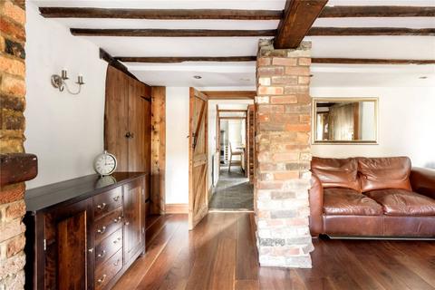 2 bedroom cottage for sale - High Street, Northchurch