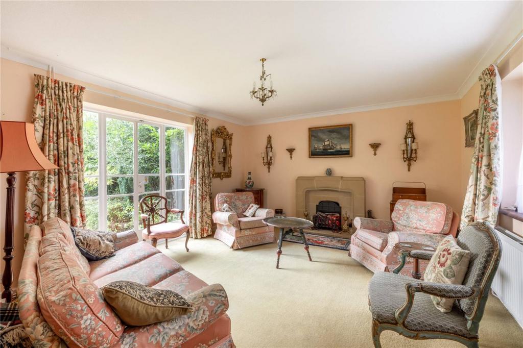 Meadway, Berkhamsted 5 bed detached house £2,000,000
