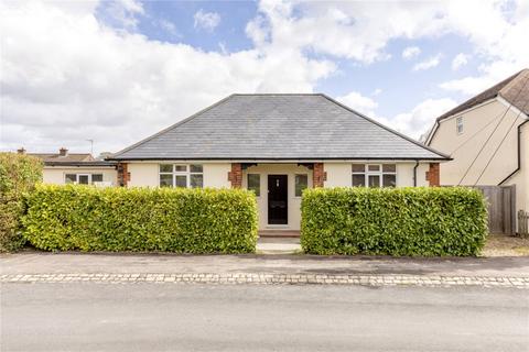 4 bedroom bungalow for sale - Manor Road, Tring