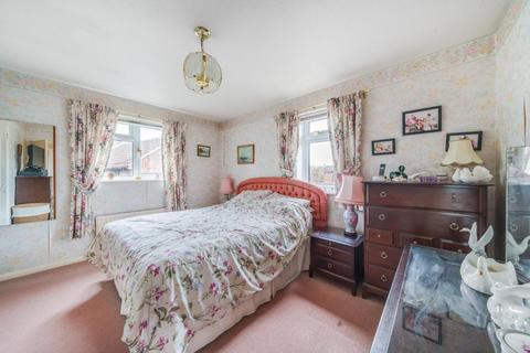 1 Broadhurst Grove, Lychpit, Basingstoke, RG24 8SB