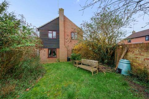 1 Broadhurst Grove, Lychpit, Basingstoke, RG24 8SB