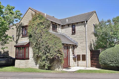 5 Calais Dene, Bampton, OX18 2NR