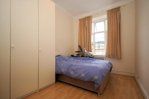 1 bedroom flat to rent, William Court, Hall Road, St Johns Wood, NW8