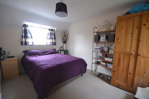 2 bedroom terraced house to rent, Apperley Drive, Quedgeley, Gloucester, GL2