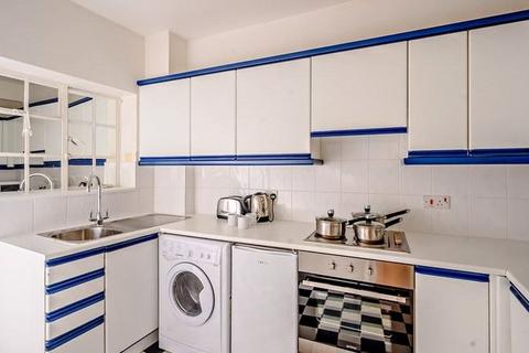 2 bedroom property to rent, Fulham Road, London, SW3