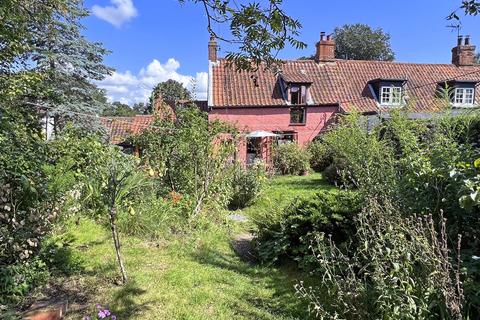 3 bedroom cottage for sale, The Street, Woodbridge IP12