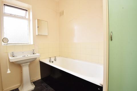 21 Almsford Road, Harrogate, HG2 8EQ