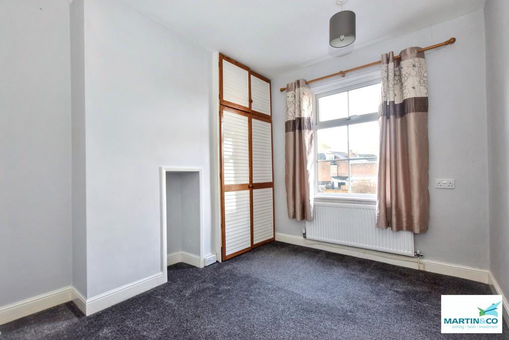 Rear bedroom