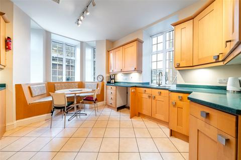 4 bedroom apartment for sale, Eyre Court, Finchley Road, St John's Wood, London, NW8