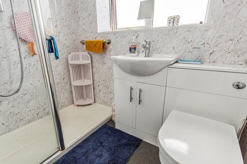 21 Cartledge Avenue, Grimsby, DN32 8ES