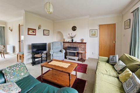 6 Bitterne Way, Lymington, SO41 3PB