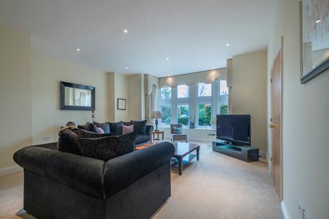 3 bedroom apartment for sale - Falmouth Avenue, Newmarket CB8