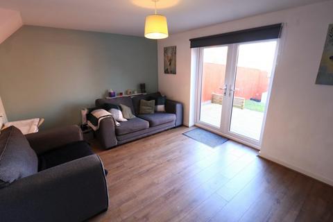 3 bedroom end of terrace house for sale - Goldrill Gardens, Redcar, TS10