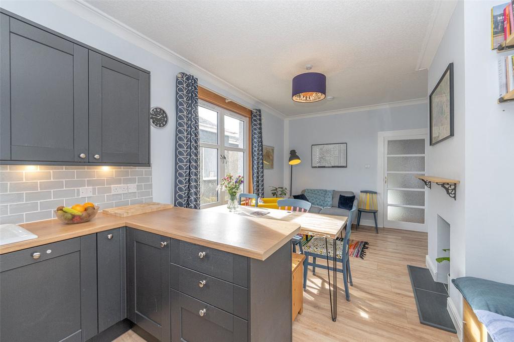 Kitchen Alt