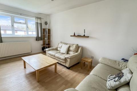 2 bedroom ground floor flat for sale, Bramley Mews, Station Road