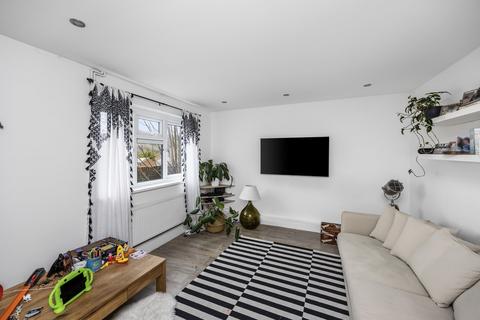 3 bedroom end of terrace house for sale, Whitehawk Way, Brighton BN2