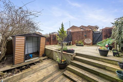 32 Whitehawk Way, Brighton, BN2 5LW