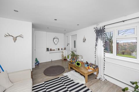 32 Whitehawk Way, Brighton, BN2 5LW