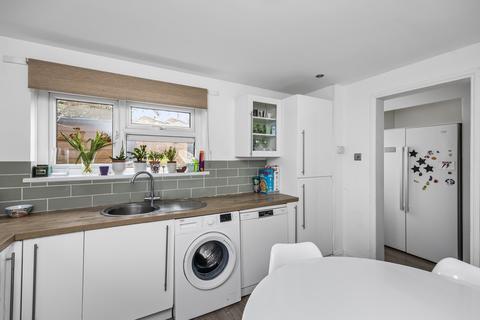 32 Whitehawk Way, Brighton, BN2 5LW