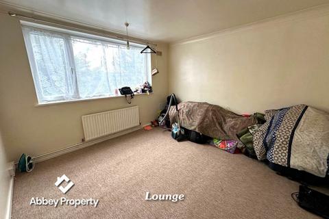 2 bedroom maisonette for sale, Brendon Avenue | Vauxhall Area | Luton