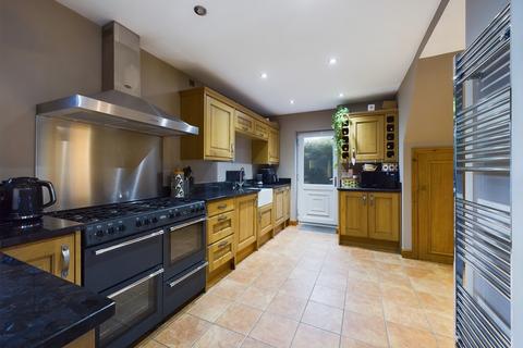 5 bedroom detached house for sale, Bodwyn Crescent, Gresford