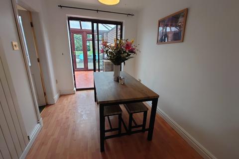 4 Redwing Drive, Biddulph, Stoke-on-trent, ST8 7UA