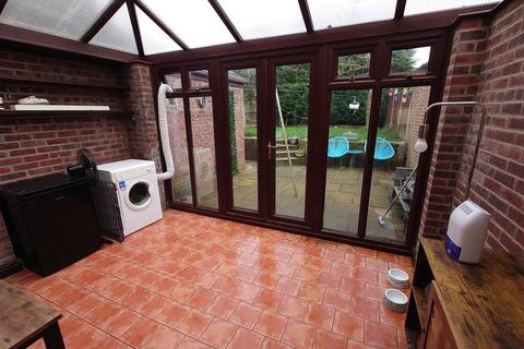 4 Redwing Drive, Biddulph, Stoke-on-trent, ST8 7UA