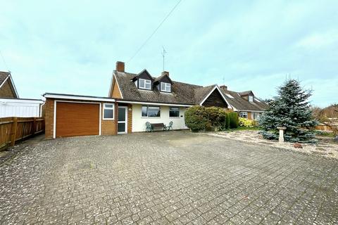 4 bedroom detached house to rent, Helmdon Road, Greatworth