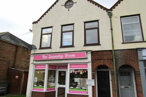 2 bedroom maisonette to rent, Frinton Road, Frinton-on-Sea CO13