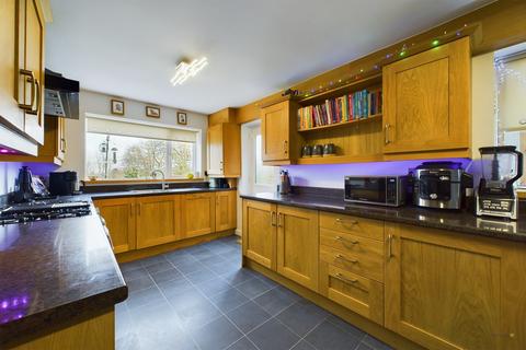 4 bedroom semi-detached house for sale - Elms Road, Stapenhill
