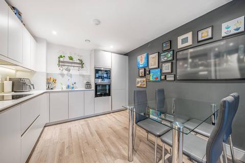 1 bedroom flat for sale - Gaumont Place, Streatham Hill, London, SW2
