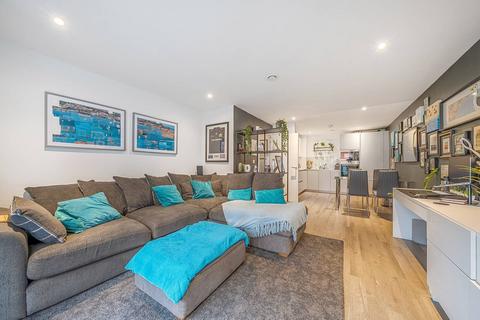 1 bedroom flat for sale, Gaumont Place, Streatham Hill, London, SW2