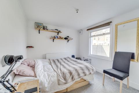 1 bedroom apartment for sale, Ferme Park Road, Crouch End N8