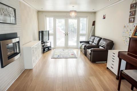 2 Linforth Drive, Sutton Coldfield, B74 2EQ