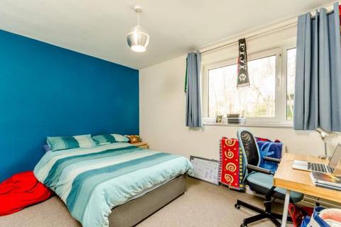 3 bedroom maisonette for sale, Bessborough Road, Roehampton, London, SW15
