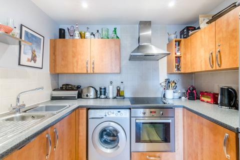 1 bedroom flat to rent - Candle Street, Mile End, London, E1