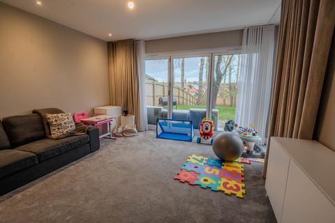 11 Baxter Green, Bramcote, Nottingham, NG9 3TB