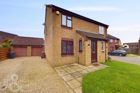 2 bedroom semi-detached house for sale, El Alamein Way, Bradwell, Great Yarmouth