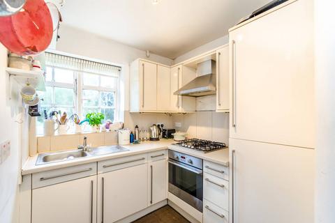 1 bedroom flat to rent - Neale Close, Hampstead Garden Suburb, London, N2