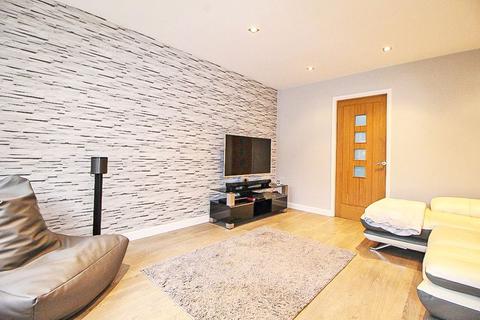 32 Club Row, Dudley, DY3 2BP