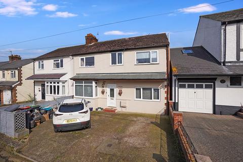 4 bedroom semi-detached house to rent, Tonford Lane, Canterbury