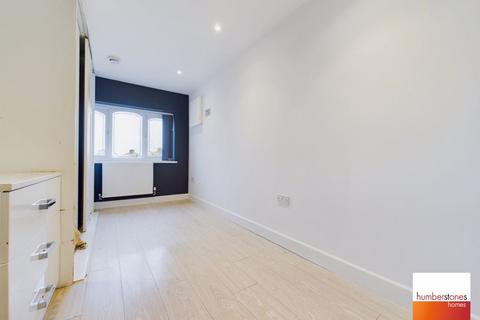 17 Pine Road, Tividale, Oldbury, B69 1TZ