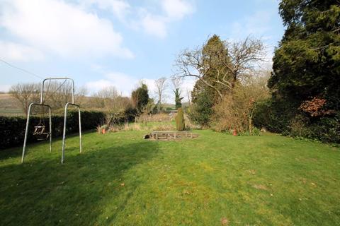 2 bedroom bungalow for sale - Alkham Valley Road, Alkham, Dover