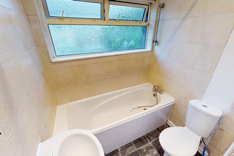 1 Middlebrook View, Bradford, BD8 0ES