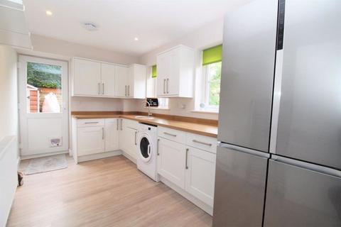 32 Poplar Drive, Hutton, Brentwood, CM13 1YU