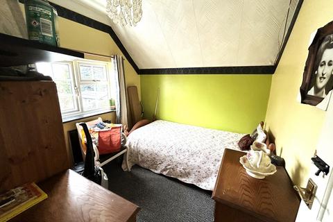 11 Allmains Close, Nazeing, Waltham Abbey, EN9 2LX