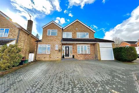 4 bedroom detached house for sale, Brierley Close, Dunstable